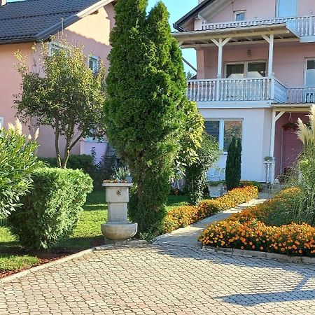 Holiday Home Peaceful Retreat Високо Екстериор снимка