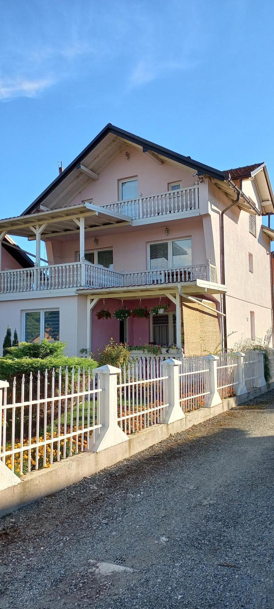 Holiday Home Peaceful Retreat Високо Екстериор снимка