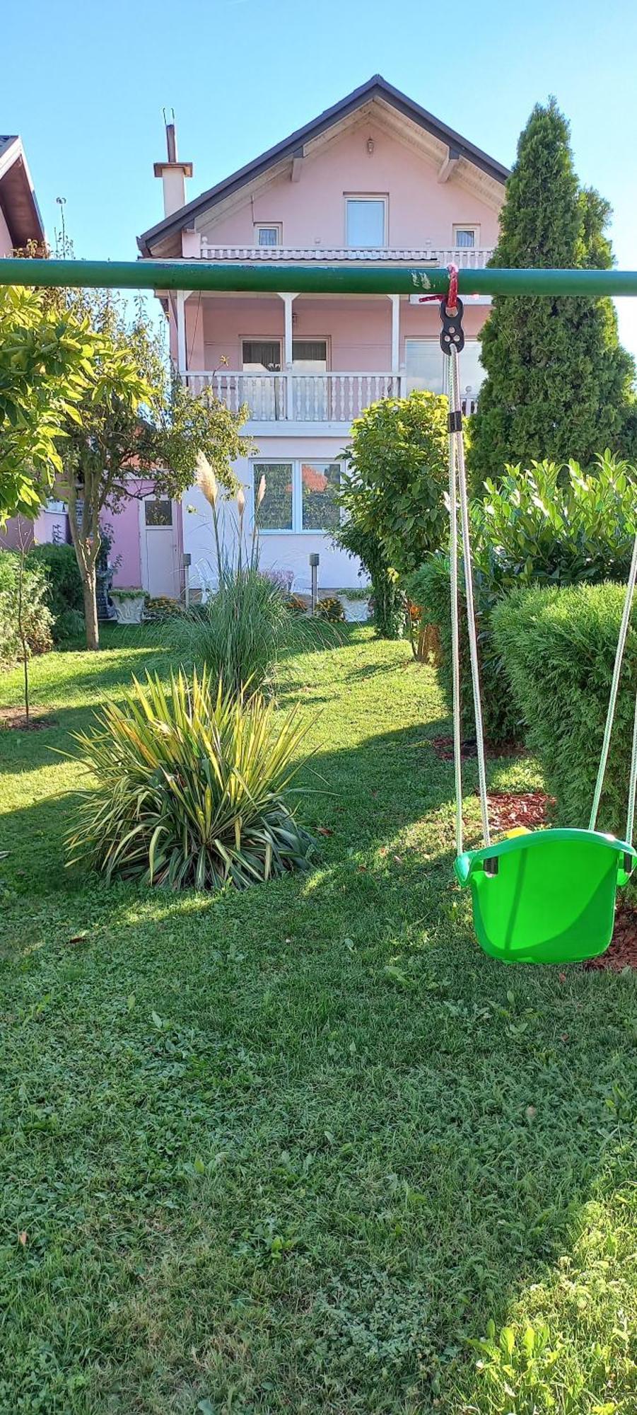 Holiday Home Peaceful Retreat Високо Екстериор снимка